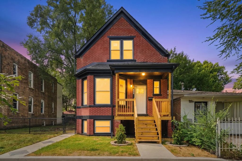 6744 S Bishop Street, Chicago