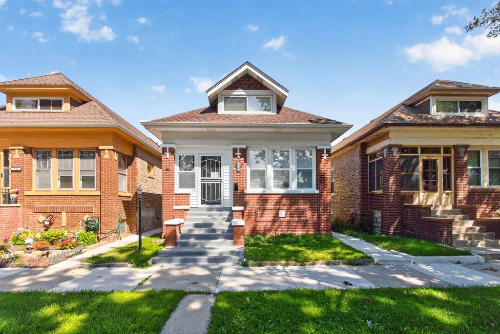 7715 S Eberhart Avenue, Chicago