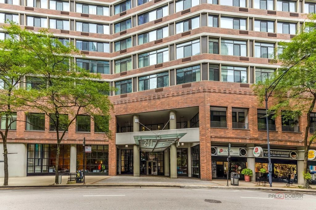 211 E Ohio Street 1504, Chicago, 60611