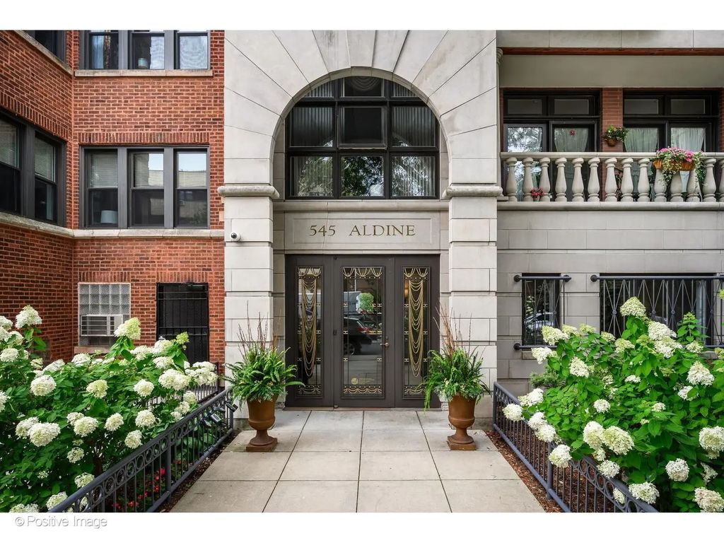 545 W Aldine Avenue 6e, Chicago, 60657