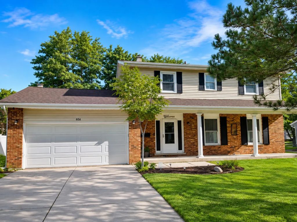 606 71st Street, Darien