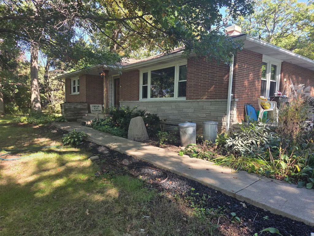 9n277 Corron Road, Elgin