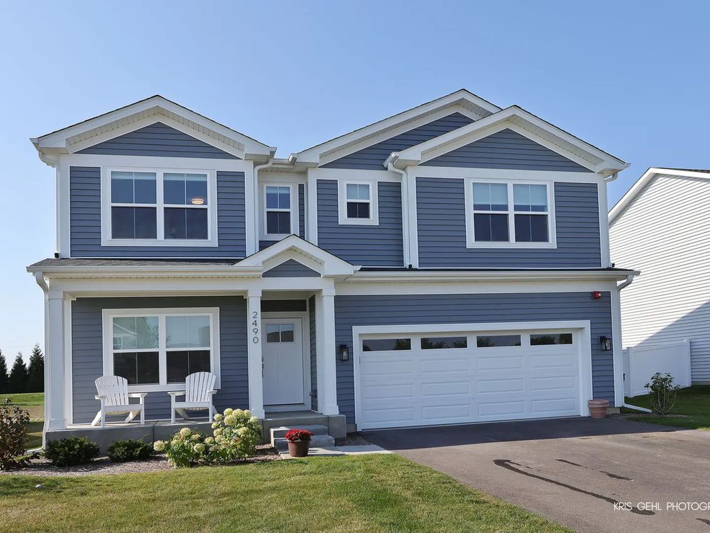 2490 Olivia Court, Wauconda
