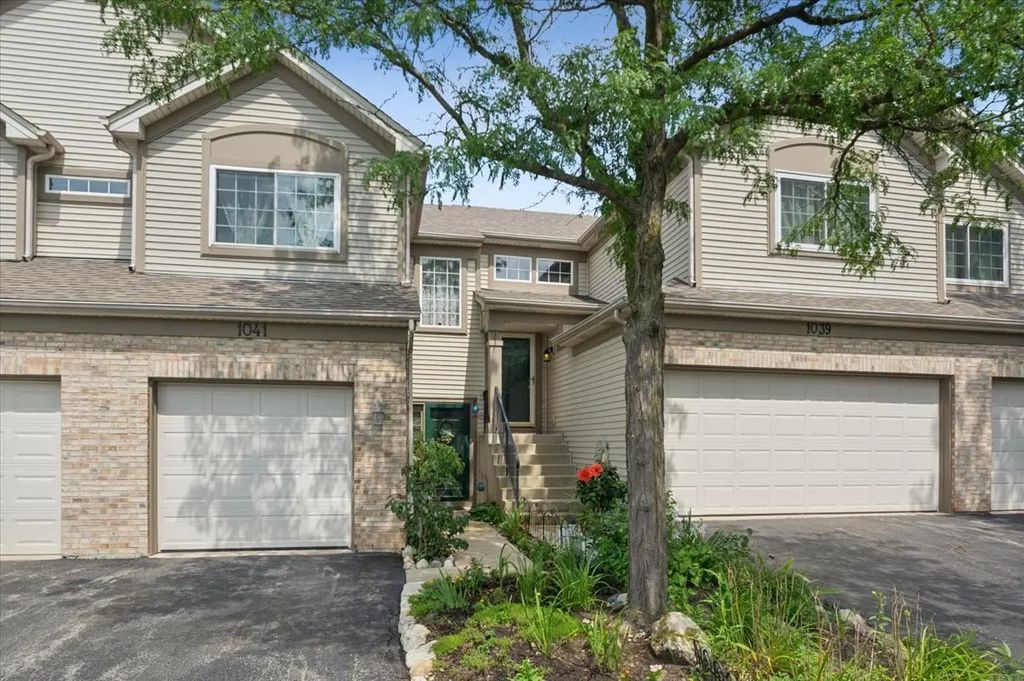 1041 Parkhill Circle, Aurora