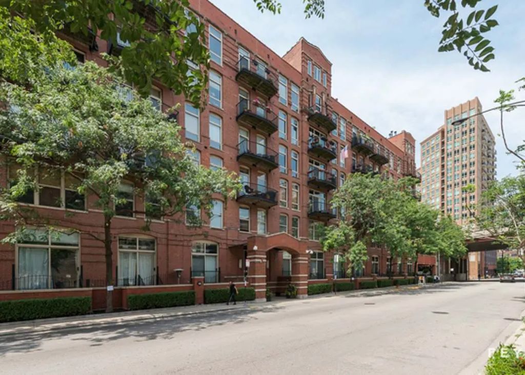 550 N Kingsbury Street 610, Chicago, 60654