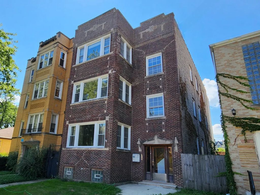 6210 N Francisco Avenue 2, Chicago