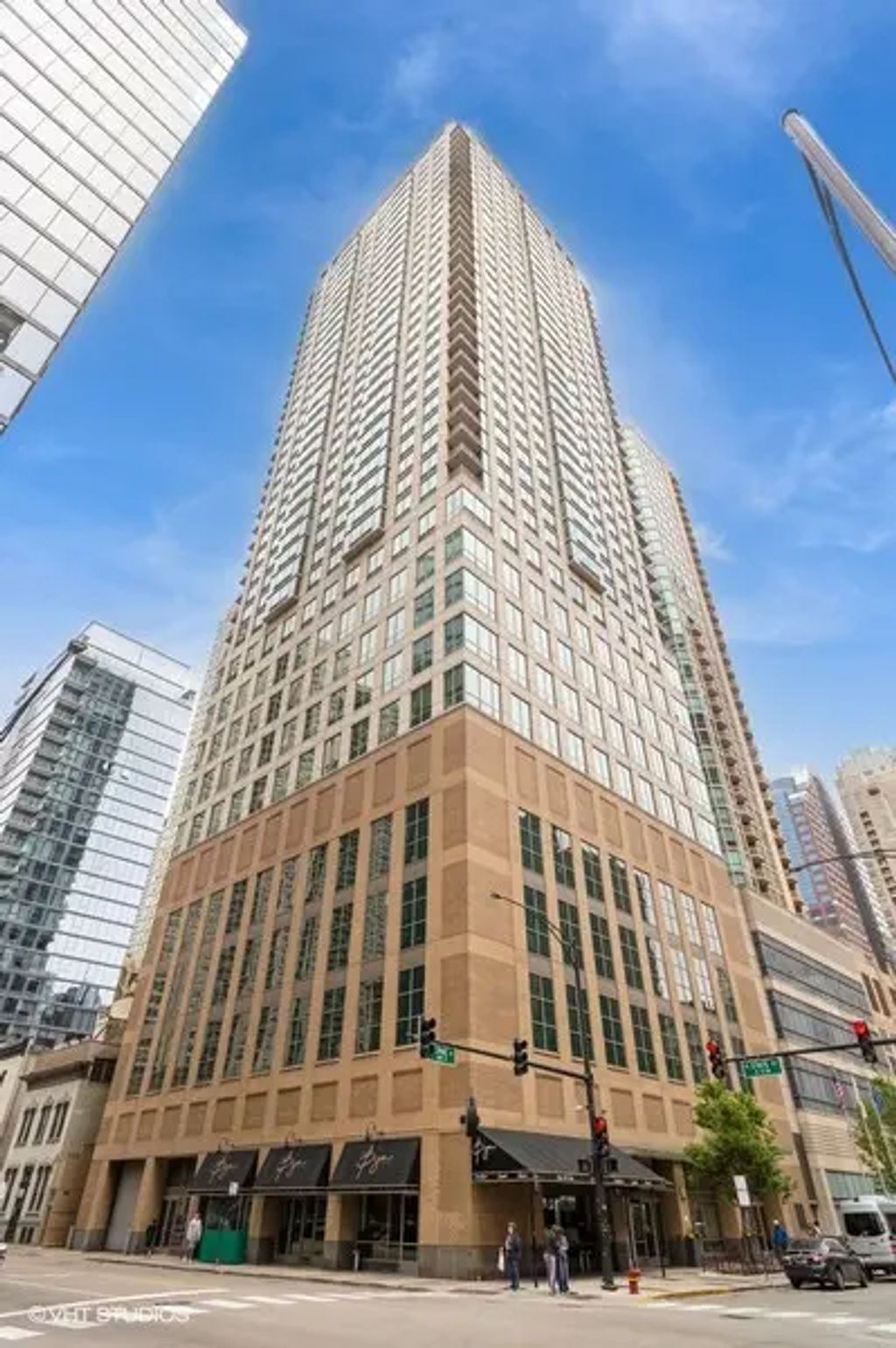 2 E Erie Street G-604, Chicago, 60611
