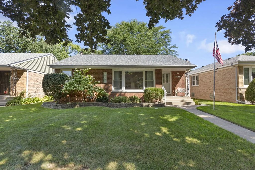 5312 Crain Street, Skokie, 60077