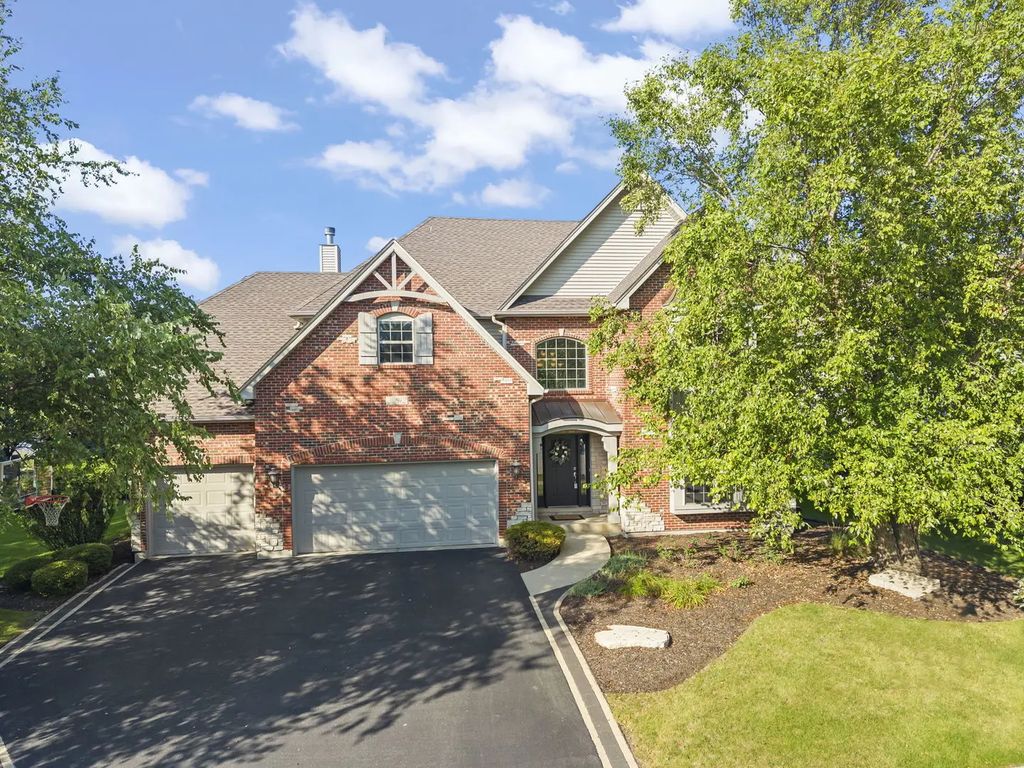 26612 Lindengate Circle, Plainfield