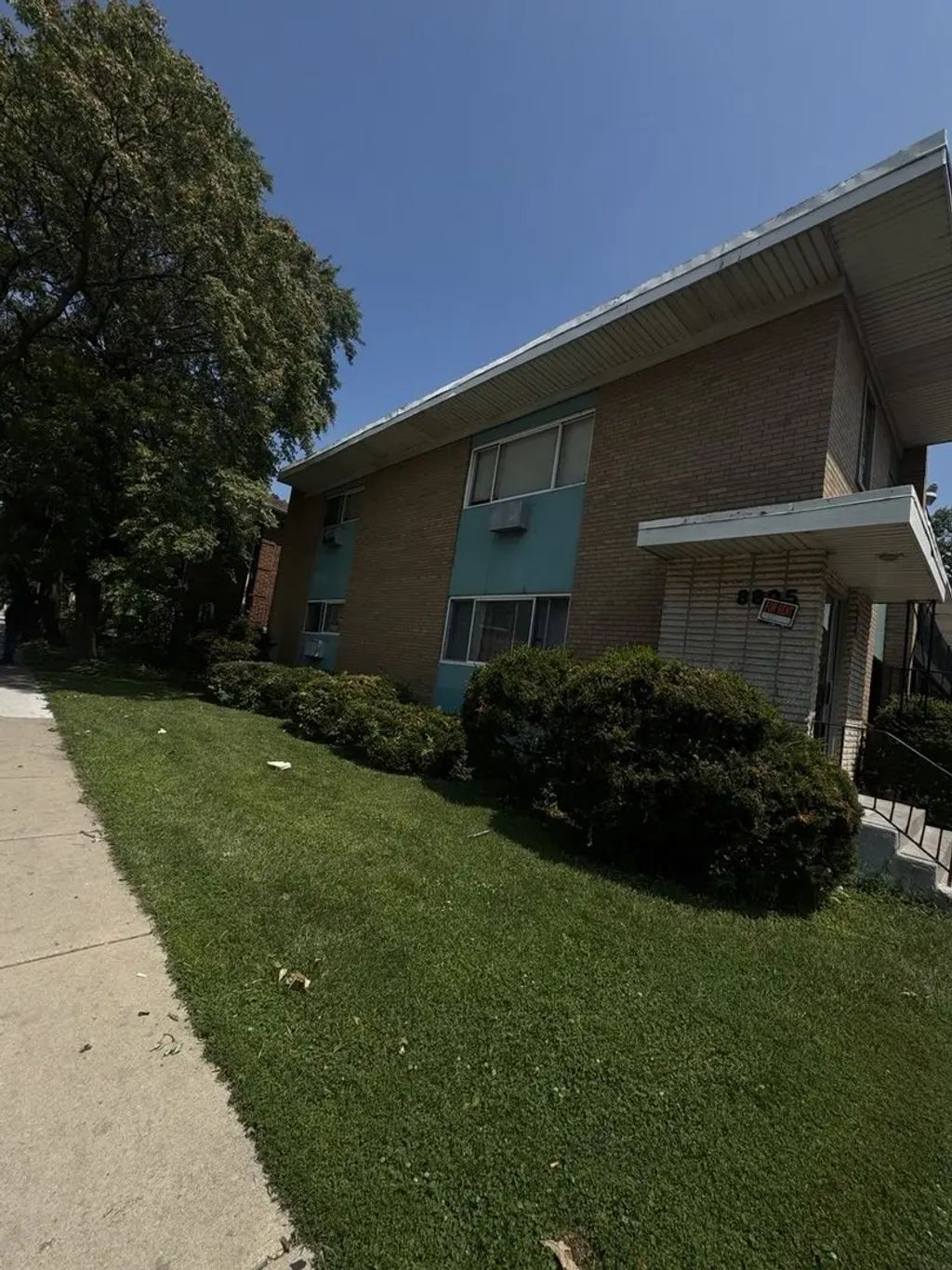 8807 S Cottage Grove Avenue, Chicago