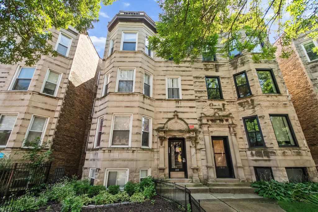 1319 W Foster Avenue, Chicago, 60640