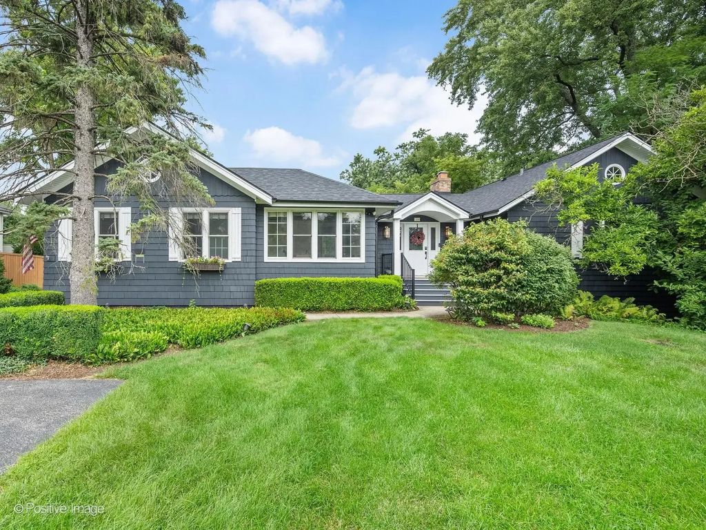 414 Chicago Avenue, Clarendon Hills