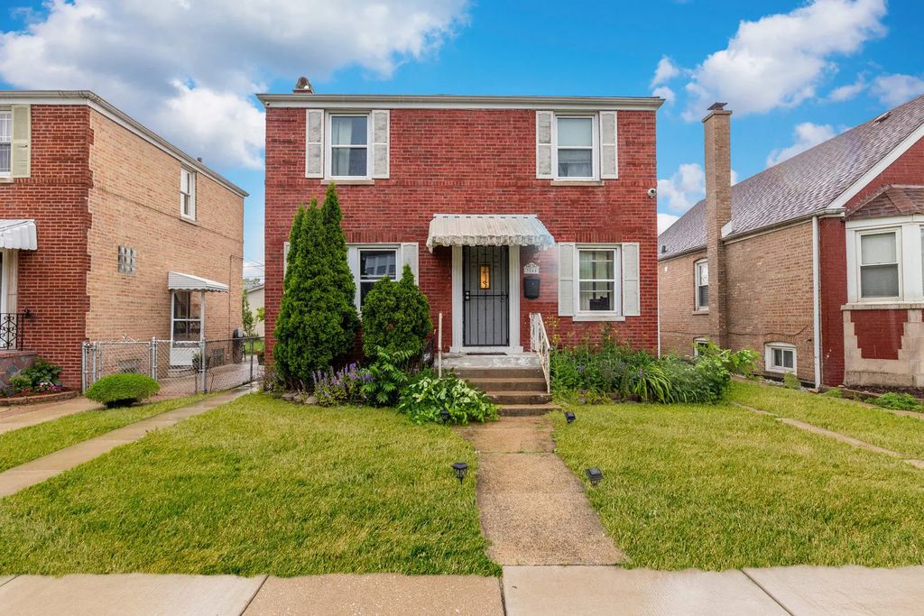 3544 W 63rd Place, Chicago