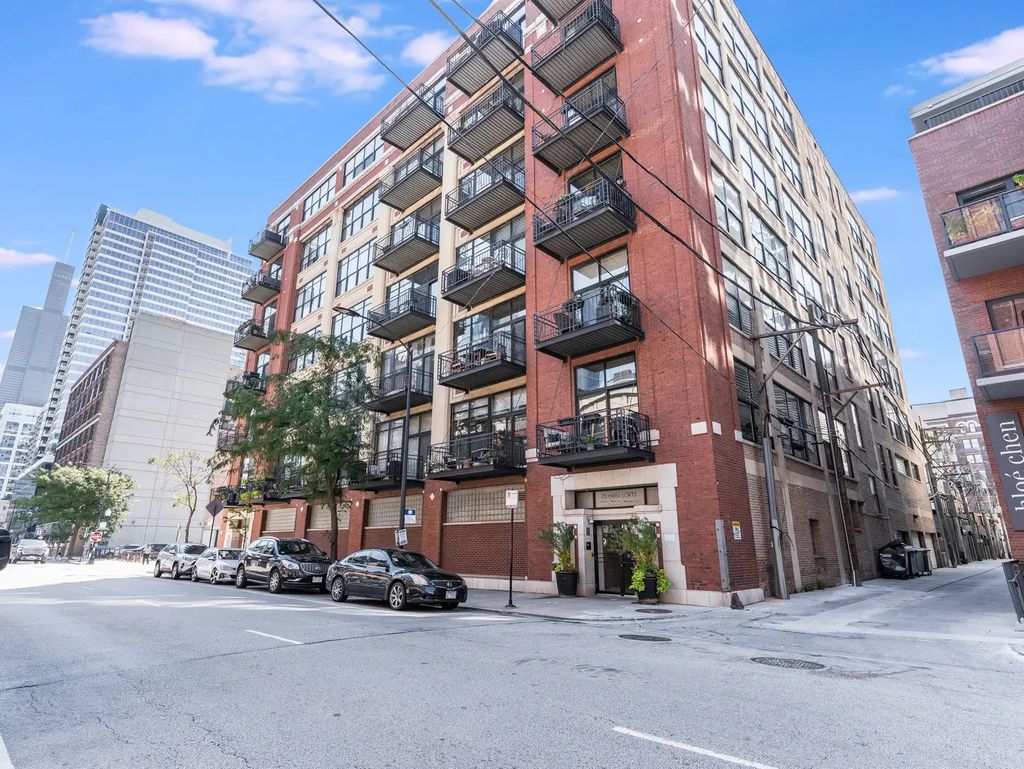 843 W Adams Street 611, Chicago, 60607