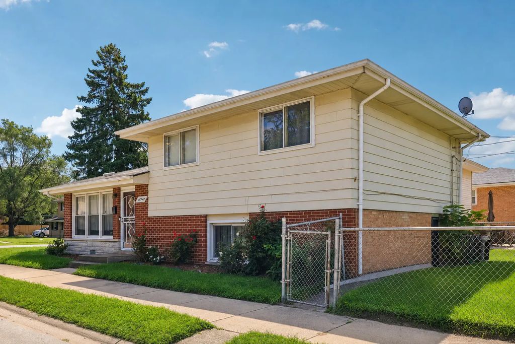 14448 Van Buren Street, Dolton