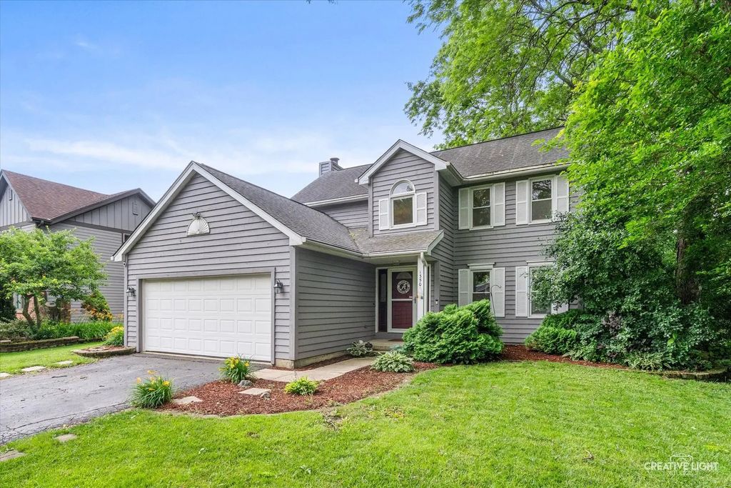 1350 Leverenz Road, Naperville