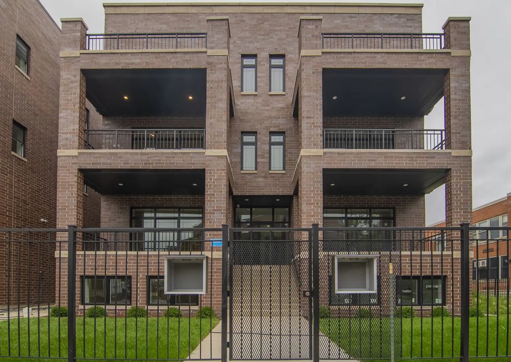 2042 W Washington Boulevard 1e, Chicago, 60612