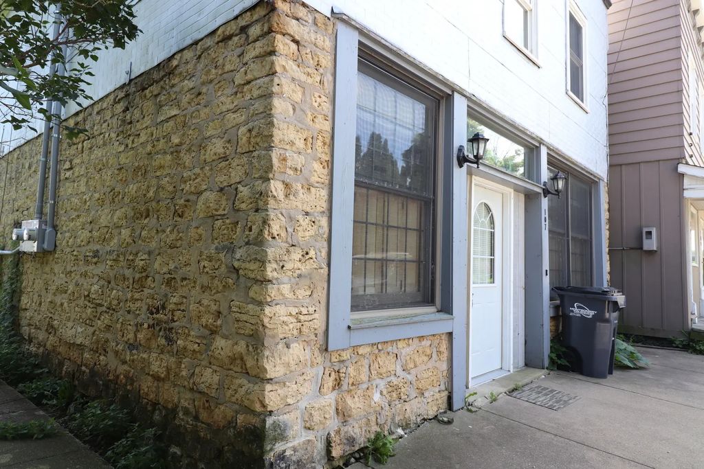 107 W Baldwin Street 1, Apple River