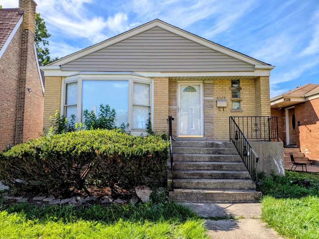 6328 N Troy Street, Chicago