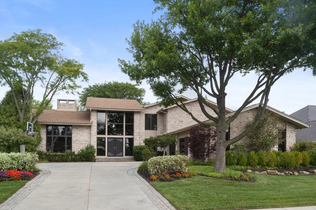 2624 Prince Street, Northbrook