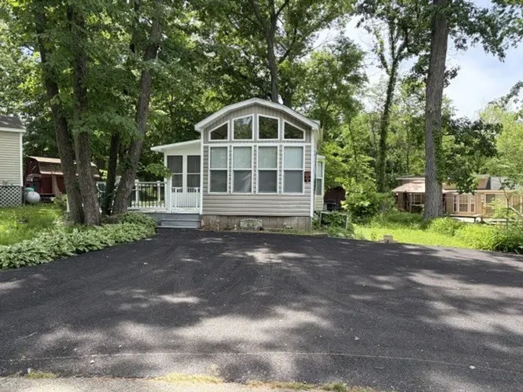 2795 E 28th Lot 1401 Road, Seneca