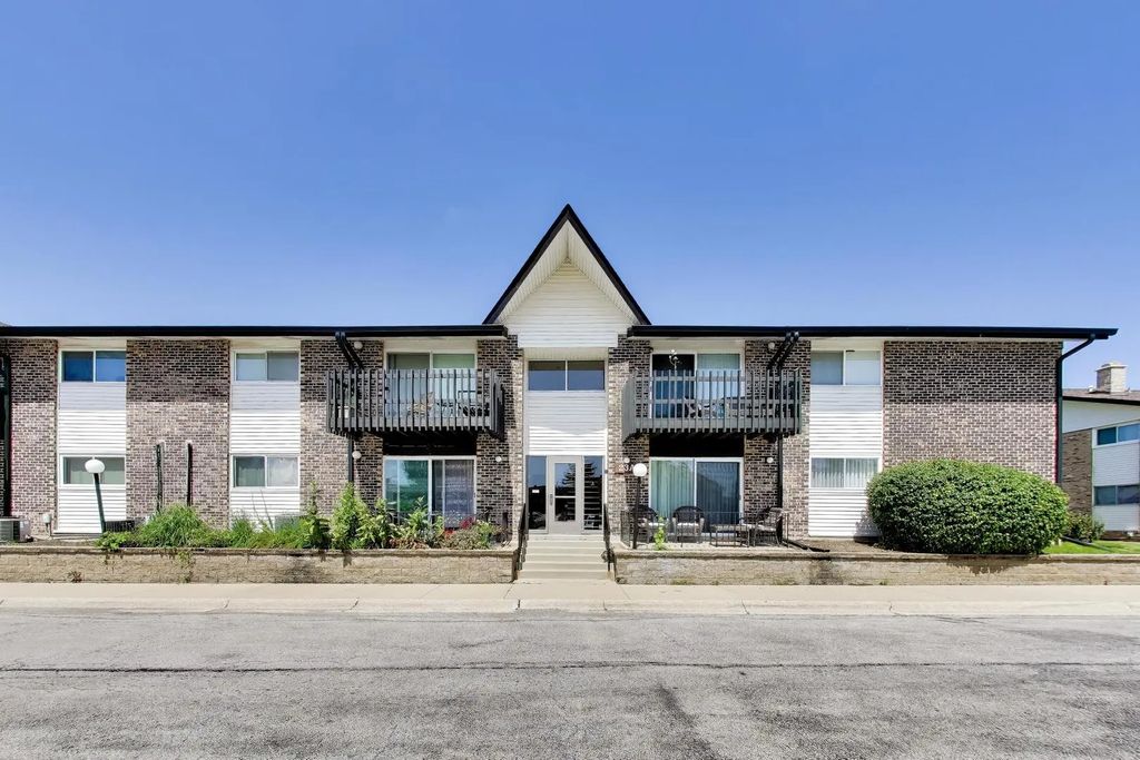 23a Kingery Quarter 102, Willowbrook