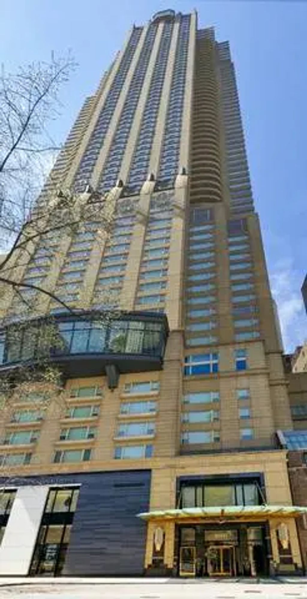 800 N Michigan Avenue 2303, Chicago, 60611