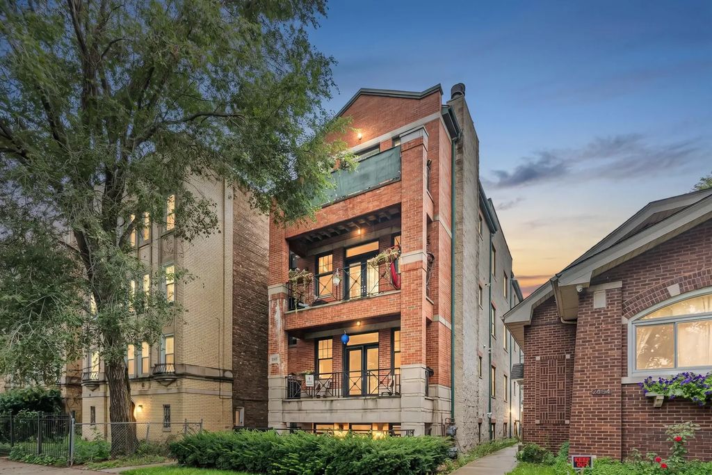 6442 N Mozart Street 1, Chicago