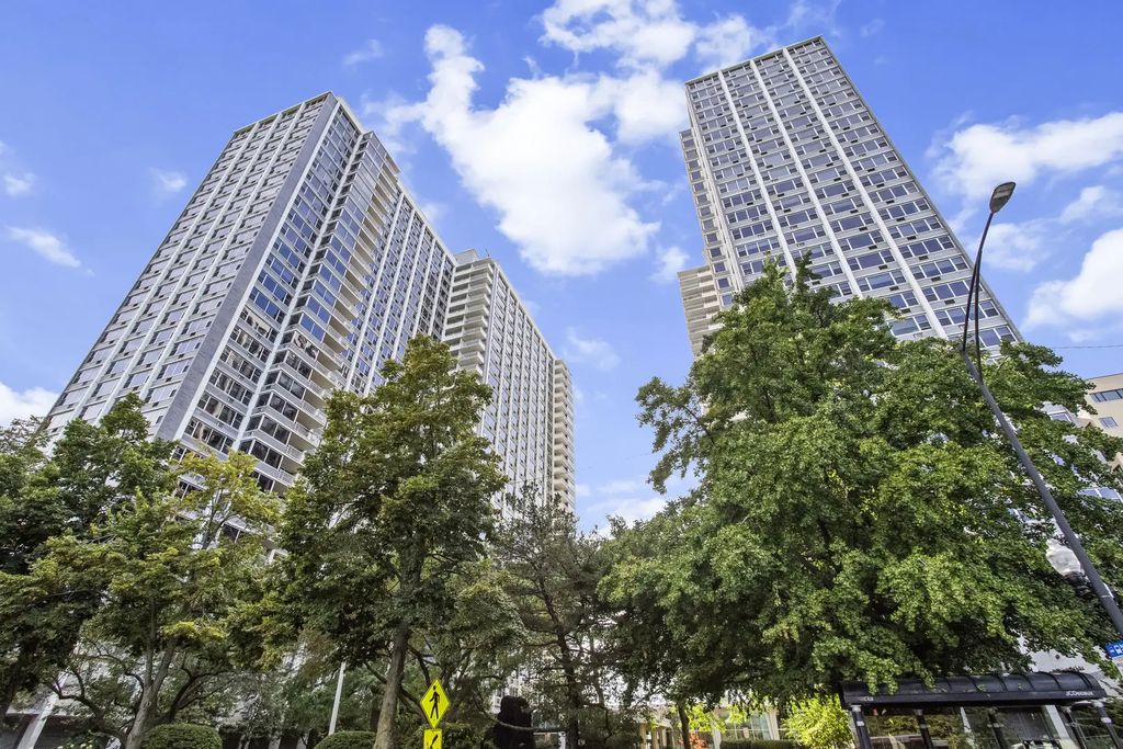 4250 N Marine Drive 2629, Chicago
