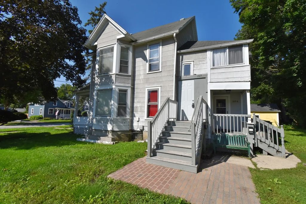 105 N Jefferson Street 2, Batavia