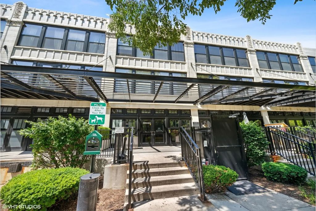 1000 W 15th Street 239, Chicago, 60608