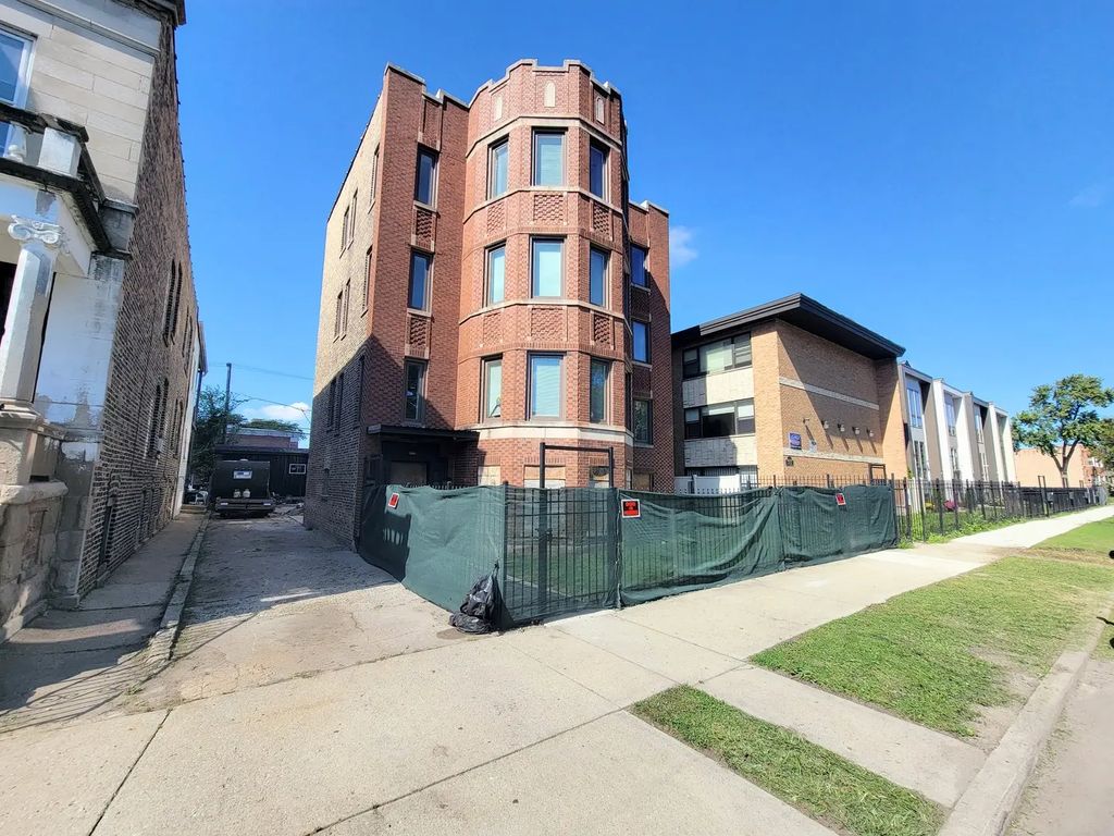 6418 S Vernon Avenue, Chicago
