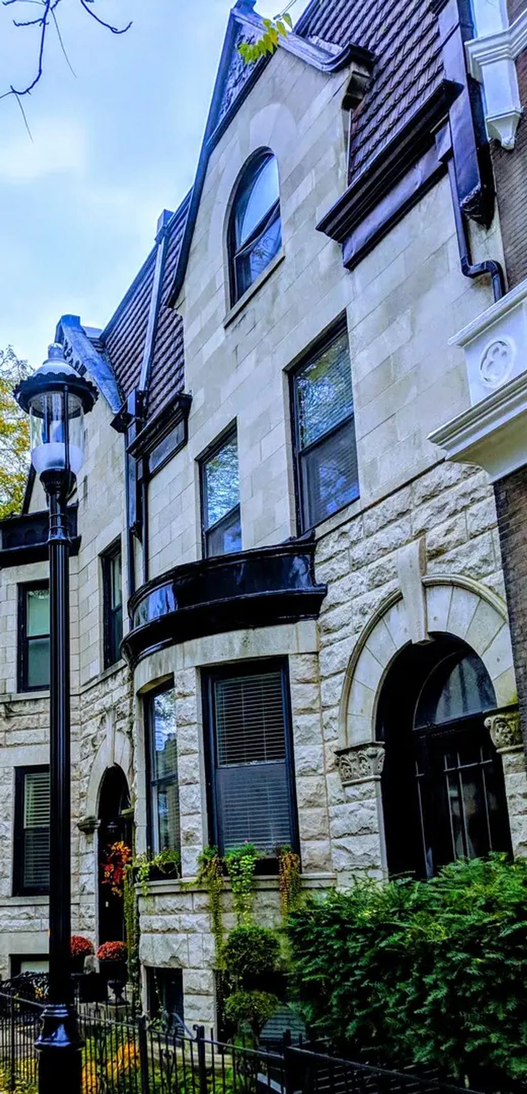 3823 N Alta Vista Terrace, Chicago, 60613