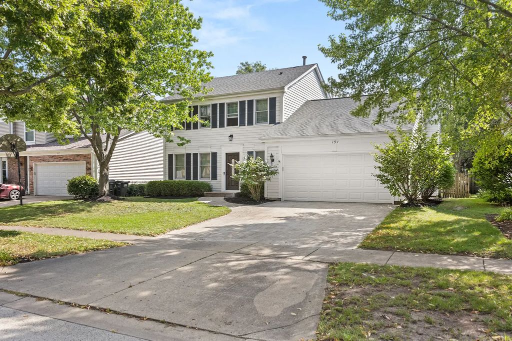 197 Knightsbridge Drive, Mundelein