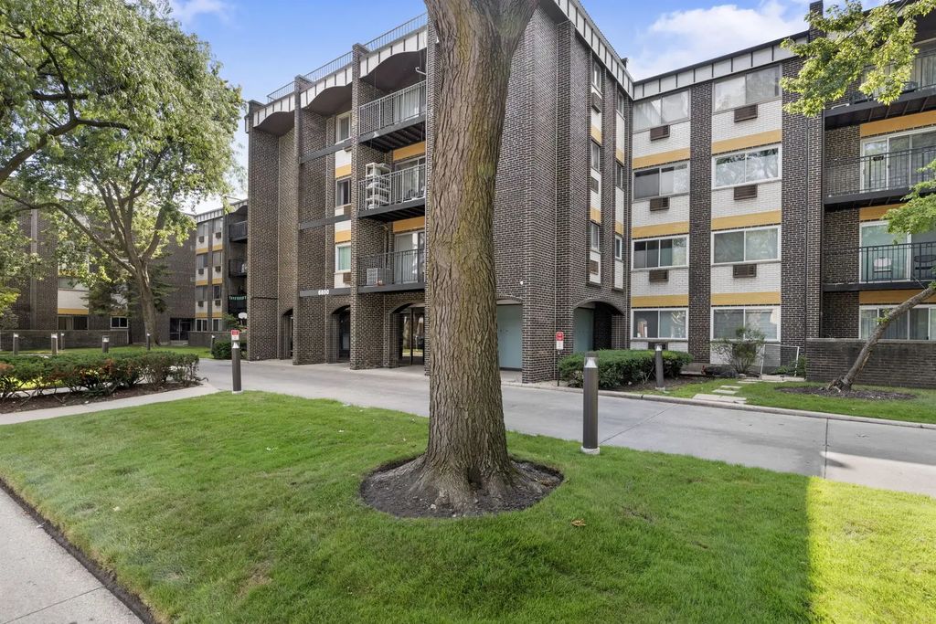 6800 N California Avenue 4l, Chicago