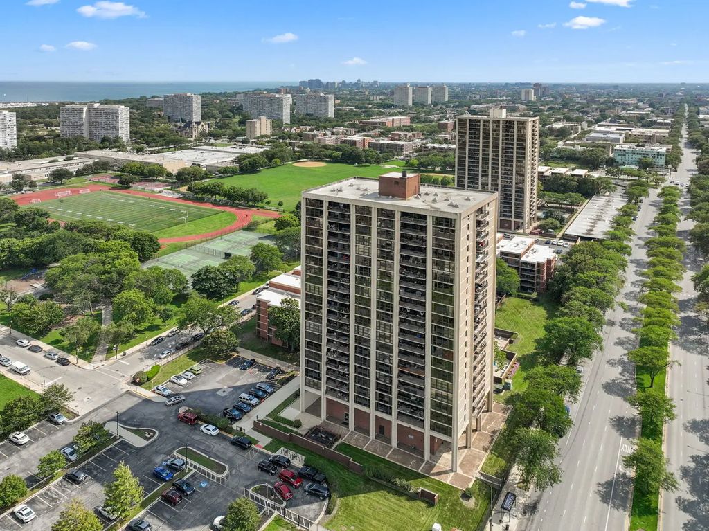 2901 S Michigan Avenue 808-809, Chicago