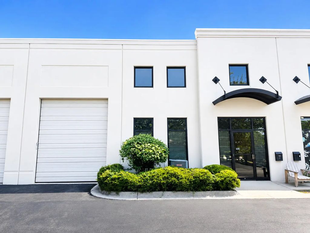 5401 Patton Drive 106, Lisle