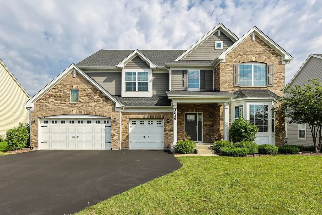 3626 Emerald Road, Elgin