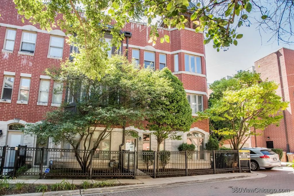 1830 S Calumet Avenue A, Chicago, 60616