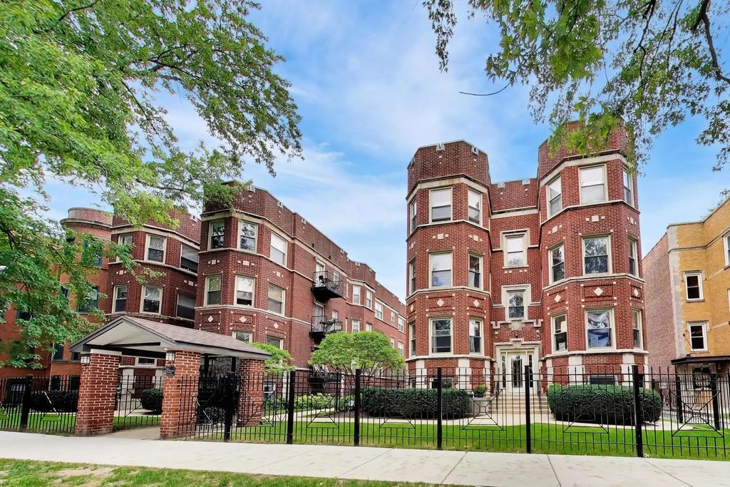 1340 W Greenleaf Avenue 3g, Chicago