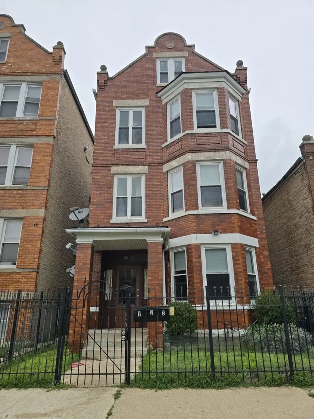 3024 W 40th Street 1, Chicago