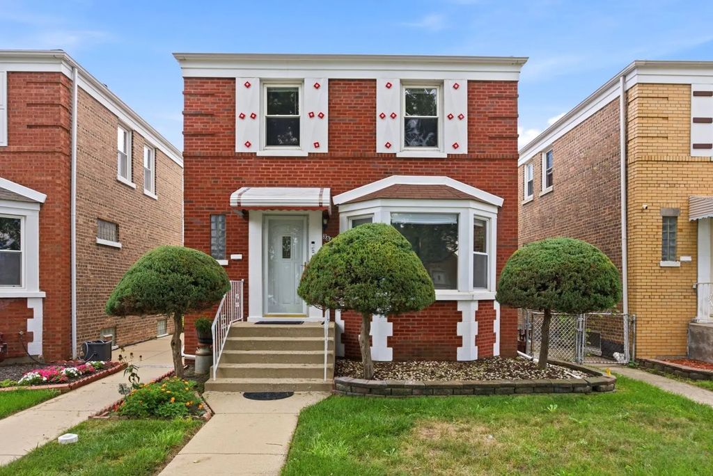 3649 W 58th Place, Chicago