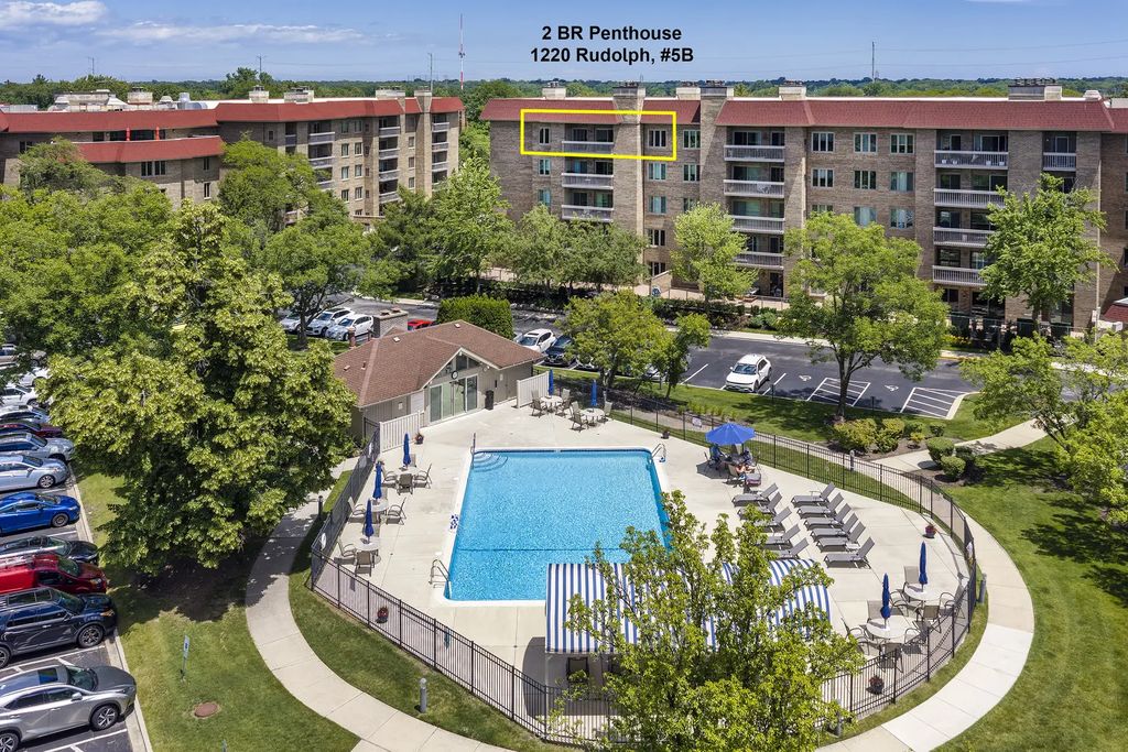 1220 Rudolph Road 5b, Northbrook, 60062