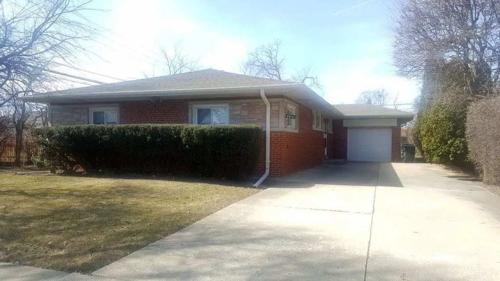 8816 Kenton Avenue, Skokie