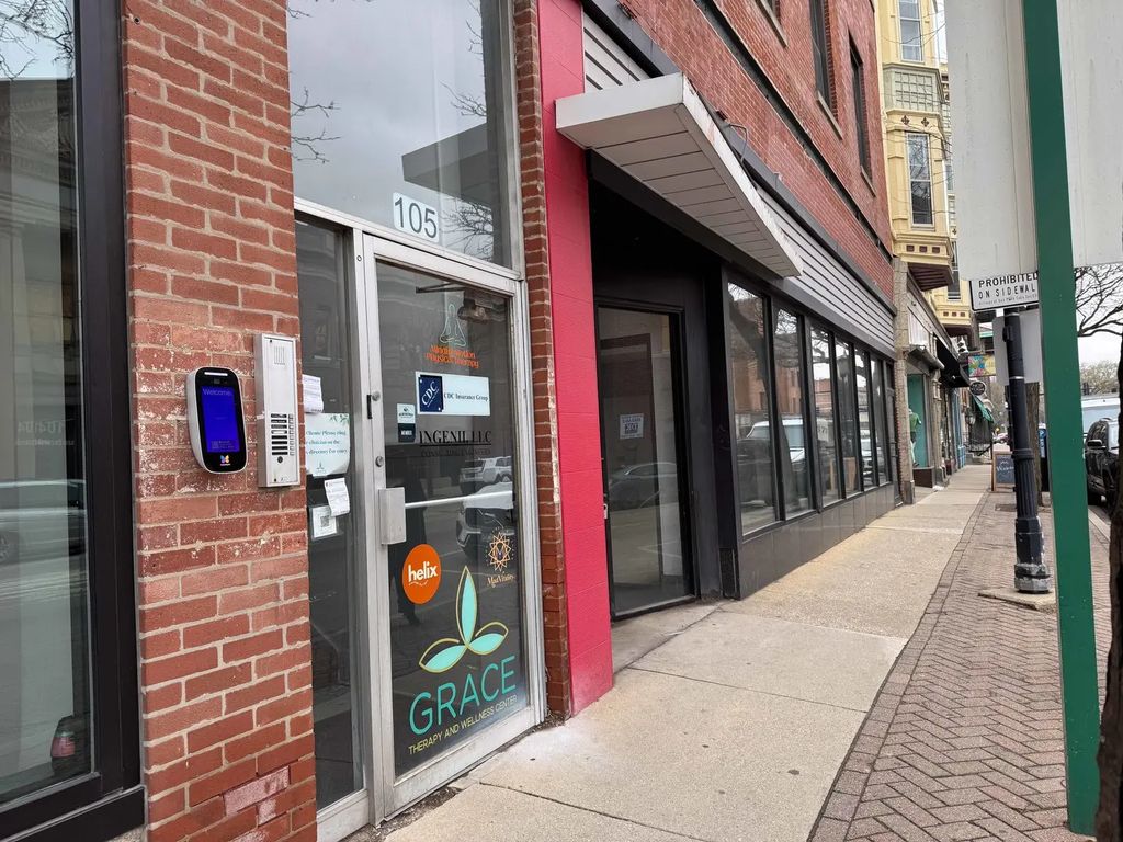 105 N Oak Park Avenue 2c, Oak Park