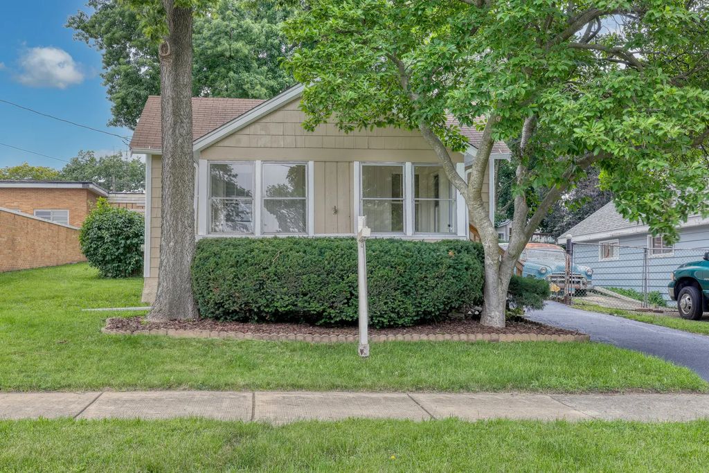 947 Mason Avenue, Aurora