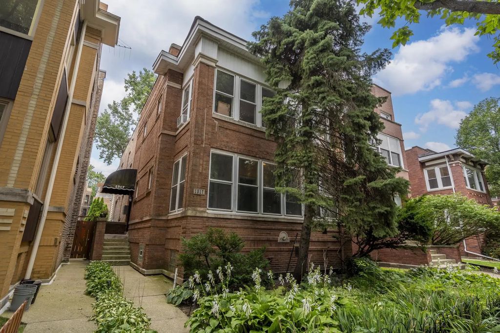 1317 W Elmdale Avenue, Chicago, 60660