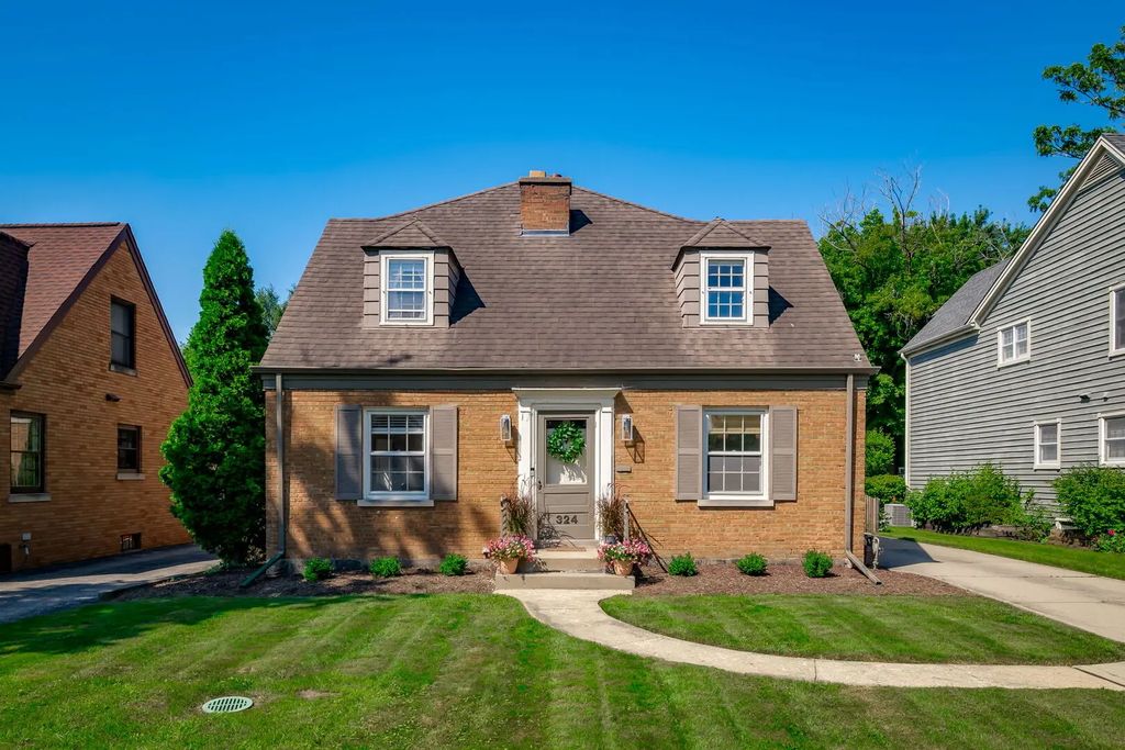 324 N Highview Avenue, Elmhurst