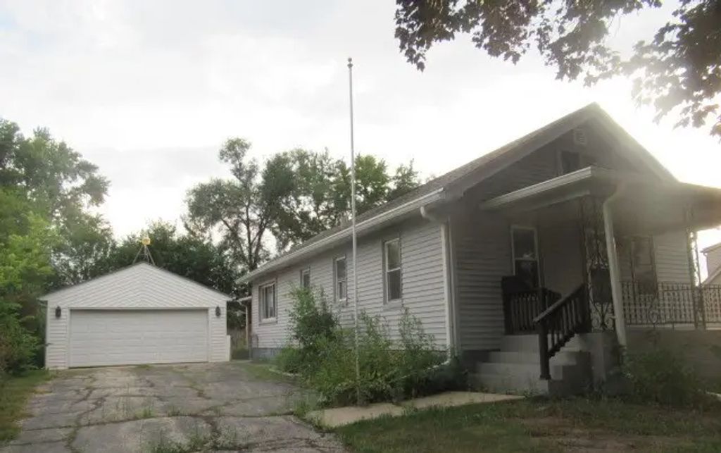 610 Barry Road, Rockford