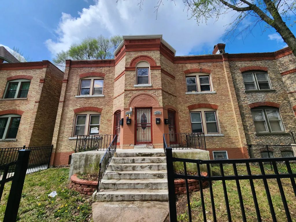 11420-11422 S Champlain Avenue, Chicago, 60628
